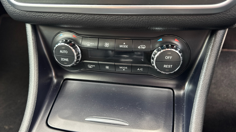 Mercedes-Benz GLA 220d 4Matic AMG Line 5dr Auto [Prem Plus] Diesel Hatchback